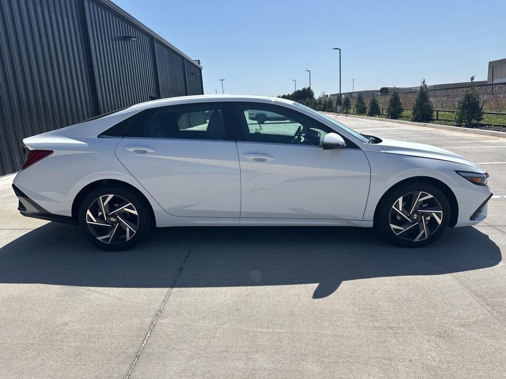 new 2025 Hyundai ELANTRA HEV car, priced at $27,097