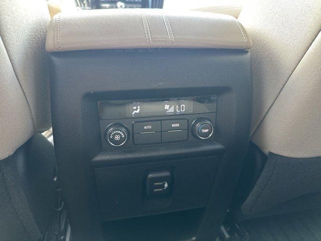 used 2023 Chevrolet Traverse car, priced at $29,144