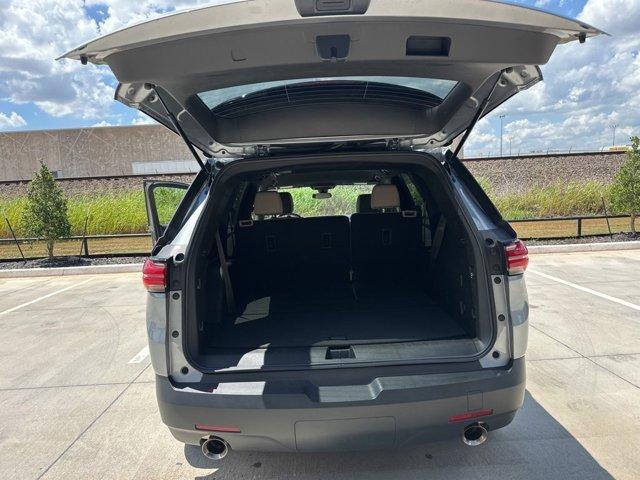 used 2023 Chevrolet Traverse car, priced at $29,144