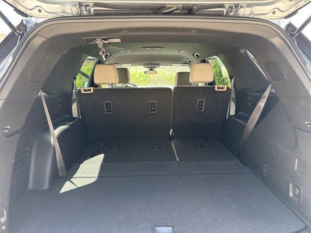 used 2023 Chevrolet Traverse car, priced at $29,144