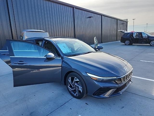 new 2025 Hyundai Elantra car, priced at $24,507