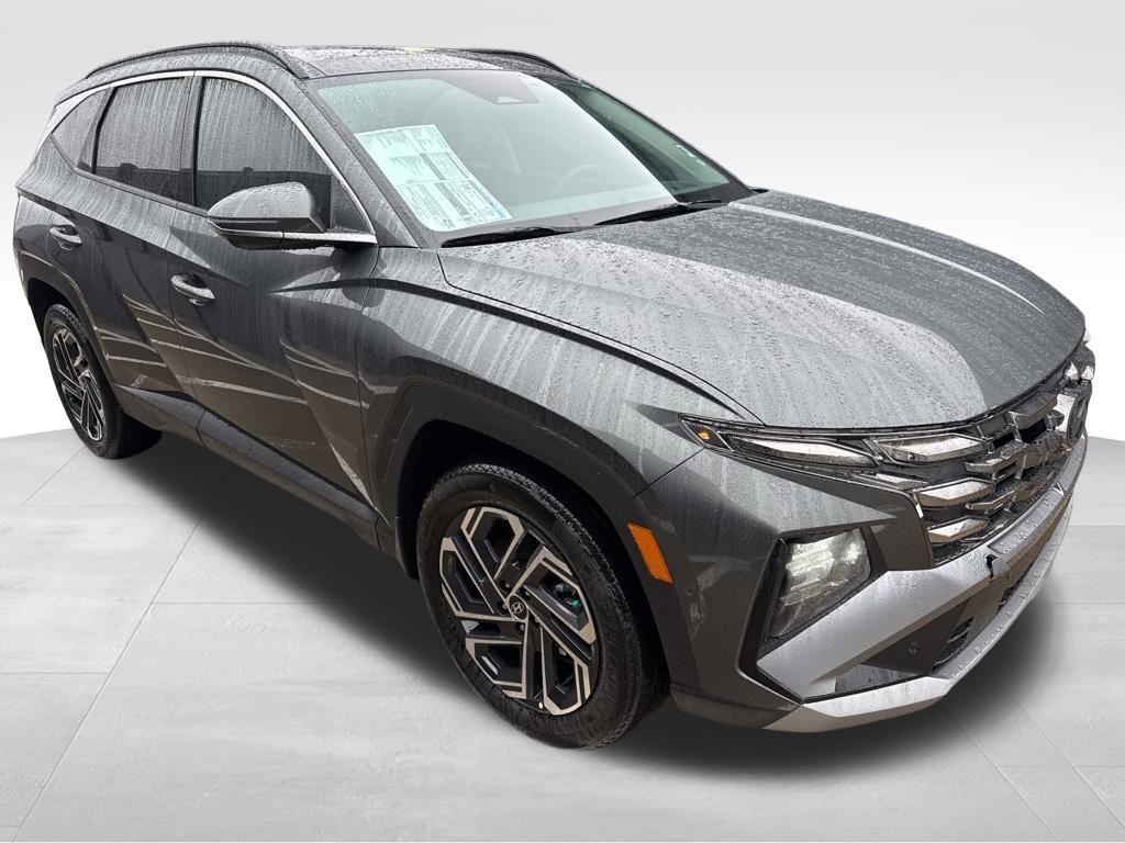 new 2026 Hyundai TUCSON Hybrid car, priced at $38,592