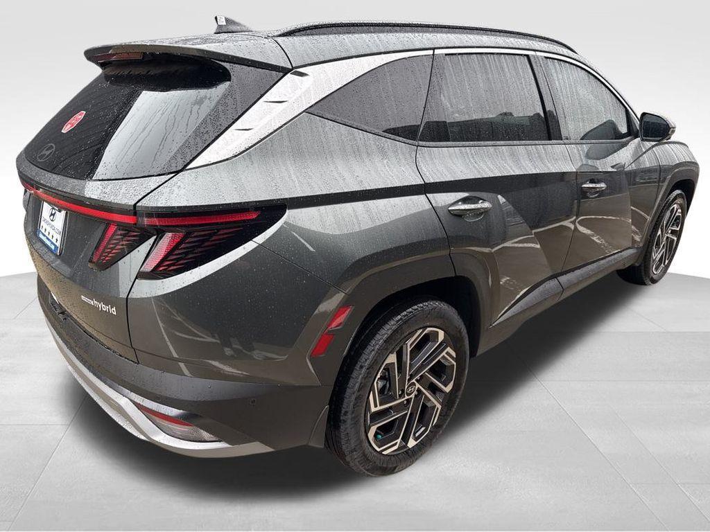 new 2026 Hyundai TUCSON Hybrid car, priced at $38,592