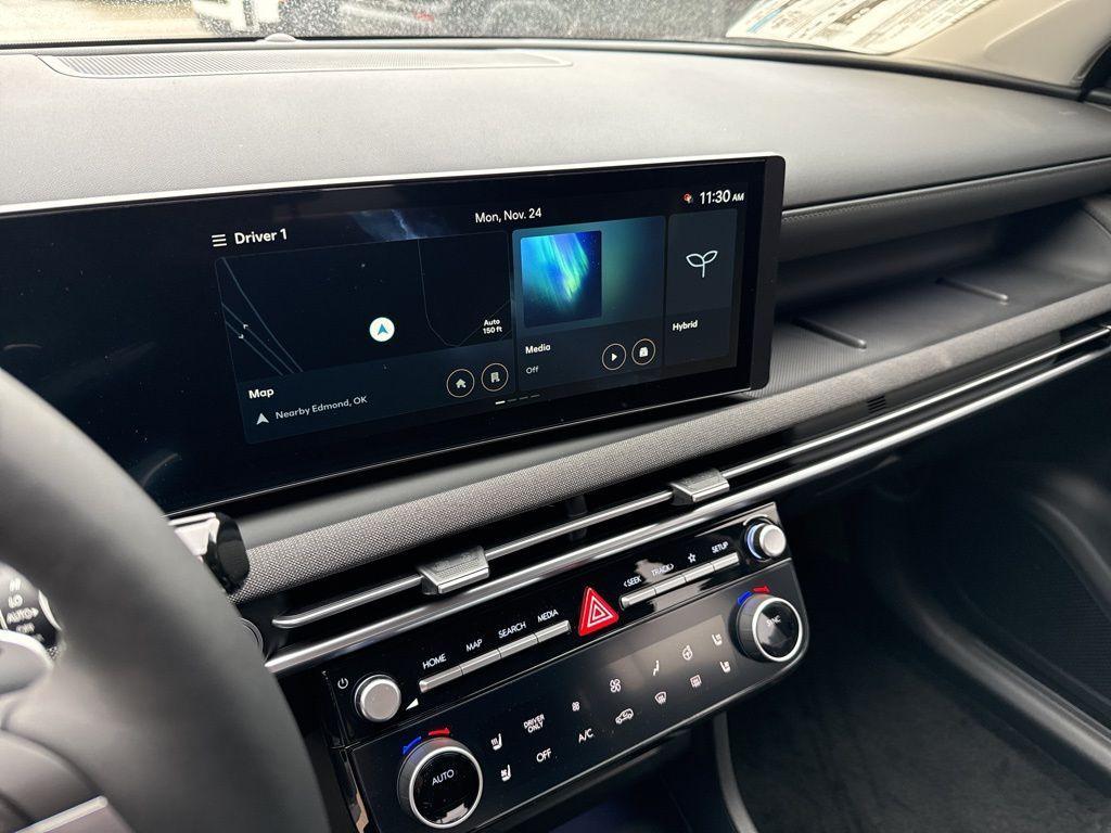 new 2026 Hyundai TUCSON Hybrid car, priced at $38,592