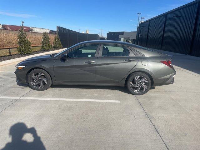 new 2025 Hyundai Elantra car, priced at $22,244