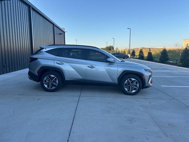 new 2025 Hyundai Tucson car, priced at $28,870