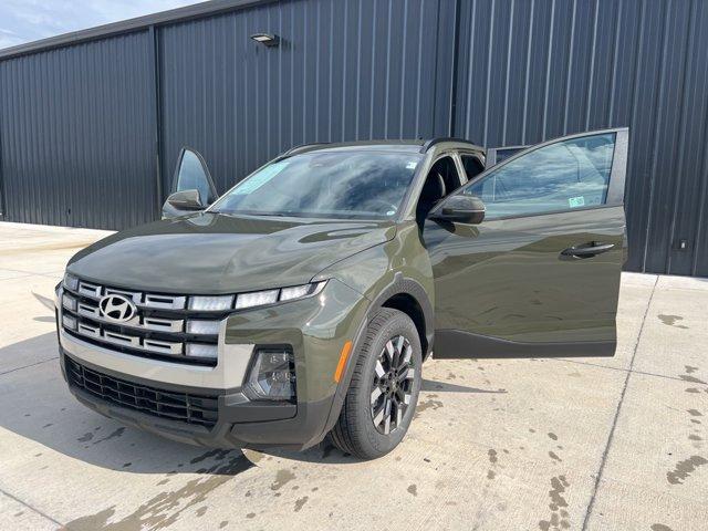 new 2025 Hyundai Santa Cruz car, priced at $30,339