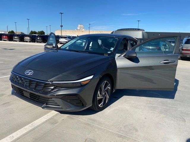 new 2025 Hyundai Elantra car, priced at $19,957