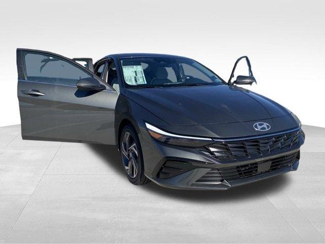 new 2025 Hyundai Elantra car, priced at $19,957