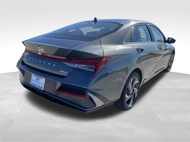 new 2025 Hyundai Elantra car, priced at $19,957