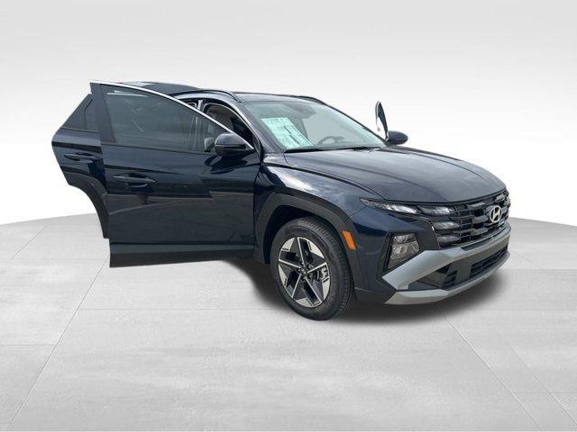 new 2025 Hyundai TUCSON Hybrid car, priced at $31,647