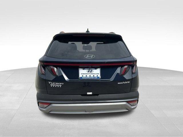new 2025 Hyundai TUCSON Hybrid car, priced at $31,647