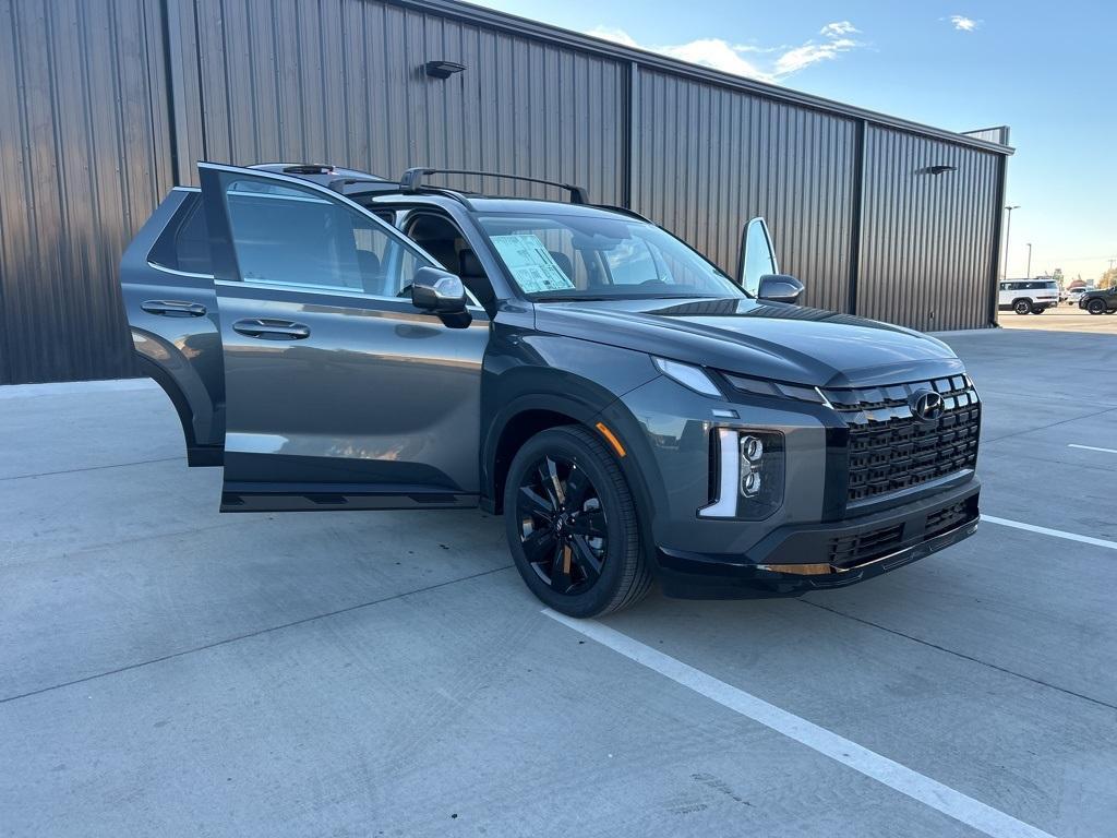 new 2025 Hyundai Palisade car, priced at $41,005