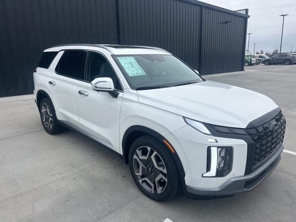 new 2025 Hyundai Palisade car, priced at $40,620