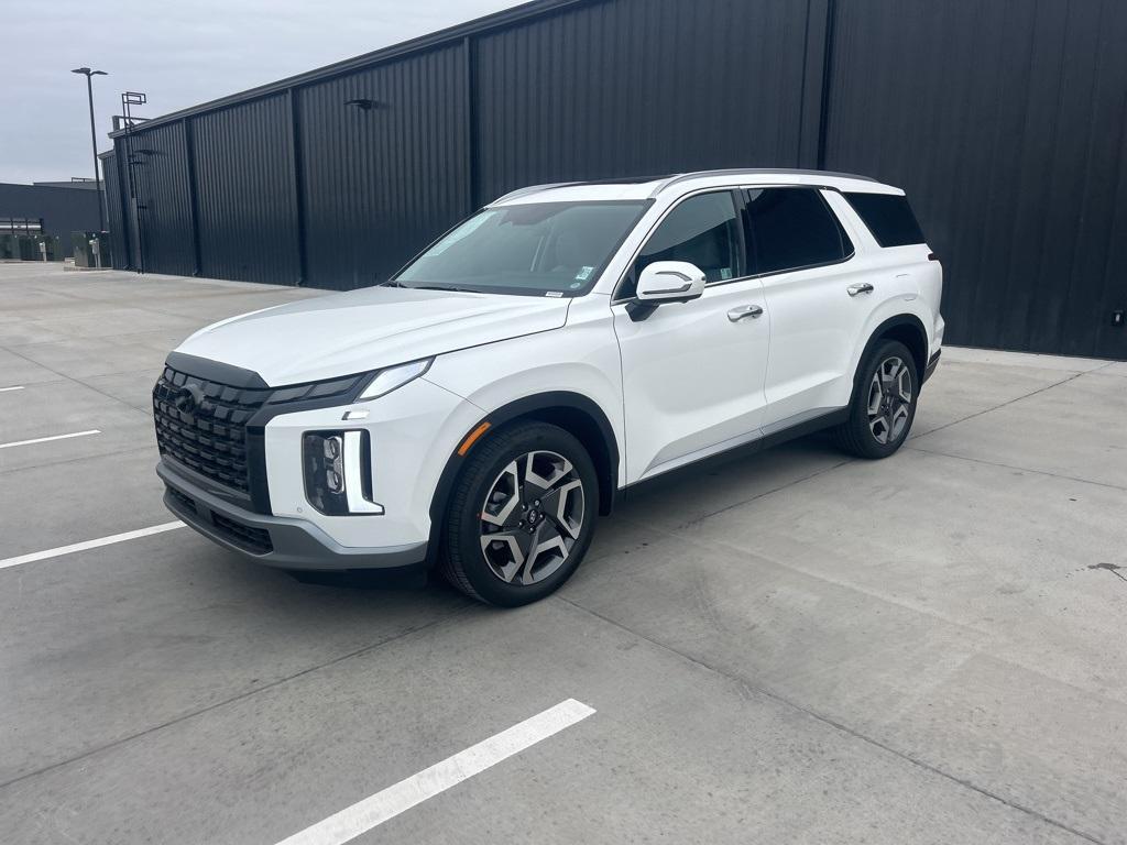 new 2025 Hyundai Palisade car, priced at $40,620