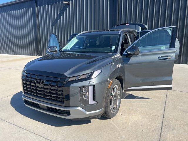 new 2025 Hyundai Palisade car, priced at $48,115