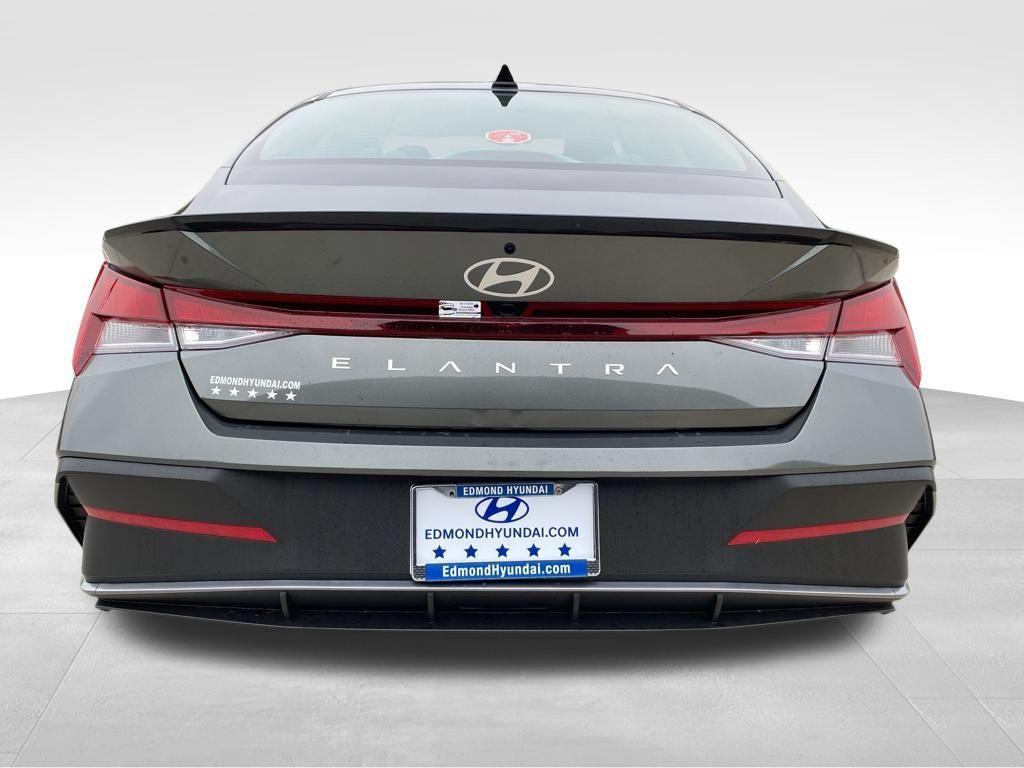 new 2025 Hyundai Elantra car, priced at $15,831