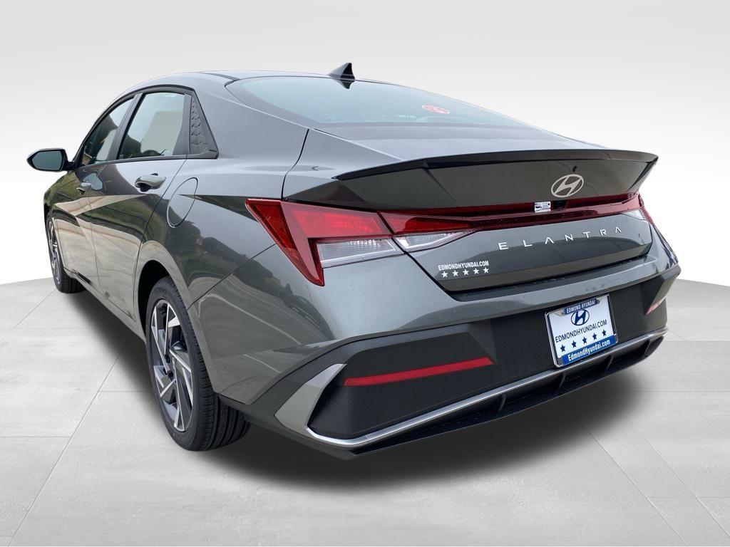 new 2025 Hyundai Elantra car, priced at $15,831