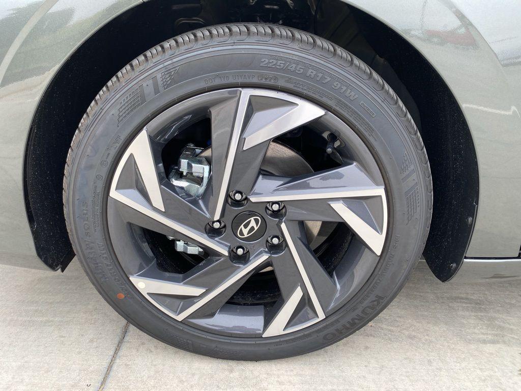 new 2025 Hyundai Elantra car, priced at $15,831