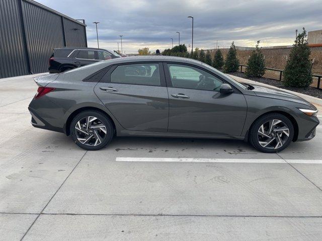 new 2025 Hyundai Elantra car, priced at $22,221