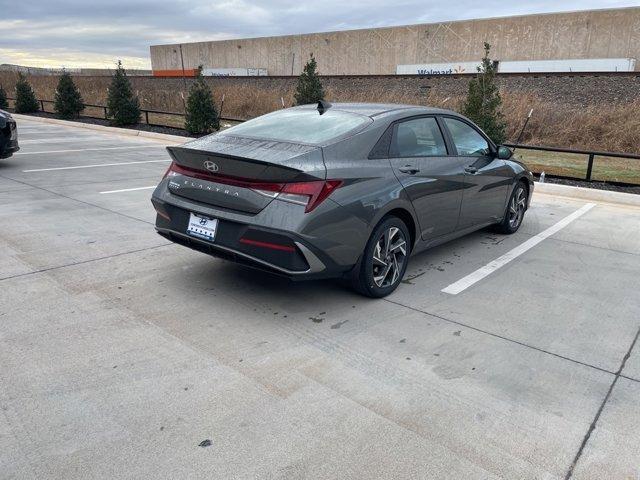 new 2025 Hyundai Elantra car, priced at $22,221