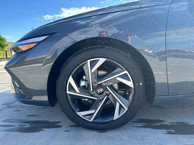 new 2025 Hyundai Elantra car, priced at $18,594