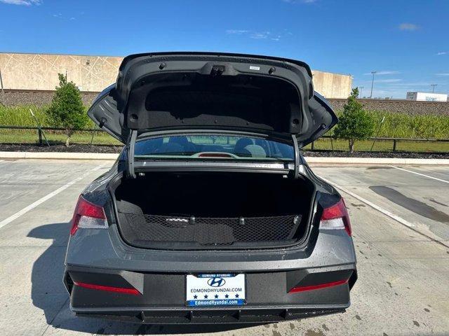 new 2025 Hyundai Elantra car, priced at $18,594
