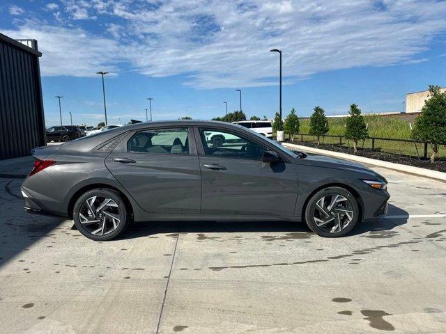 new 2025 Hyundai Elantra car, priced at $18,594