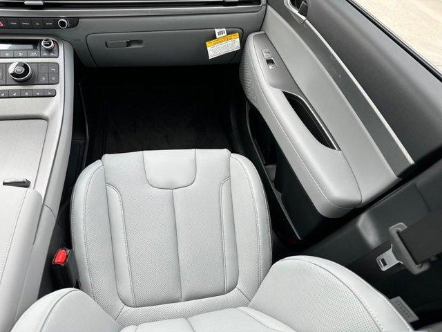 new 2025 Hyundai Palisade car, priced at $38,579
