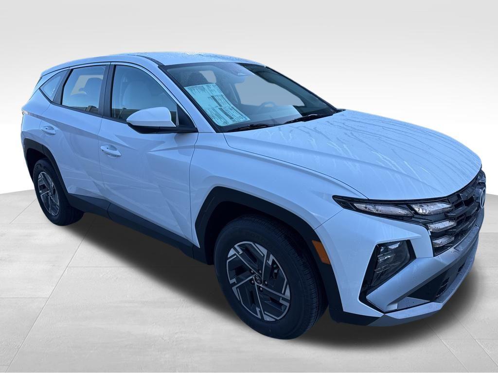 new 2026 Hyundai TUCSON Hybrid car, priced at $34,260