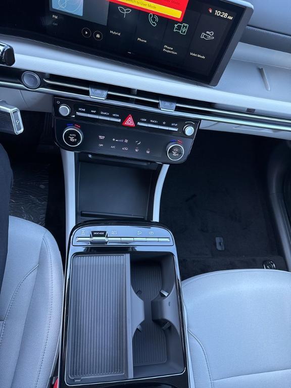 new 2026 Hyundai TUCSON Hybrid car, priced at $34,260