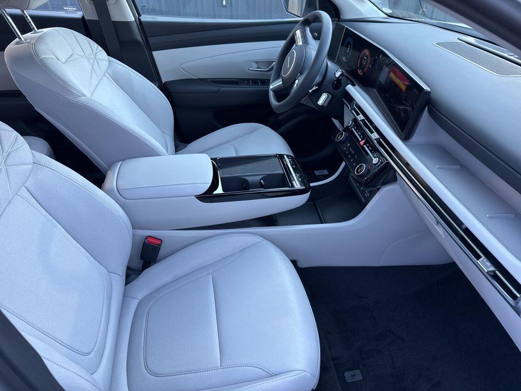 new 2026 Hyundai TUCSON Hybrid car, priced at $34,260