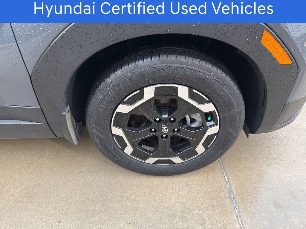 used 2025 Hyundai Santa Fe car, priced at $32,414