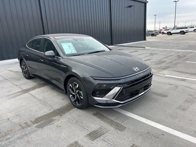 new 2025 Hyundai Sonata car, priced at $28,382