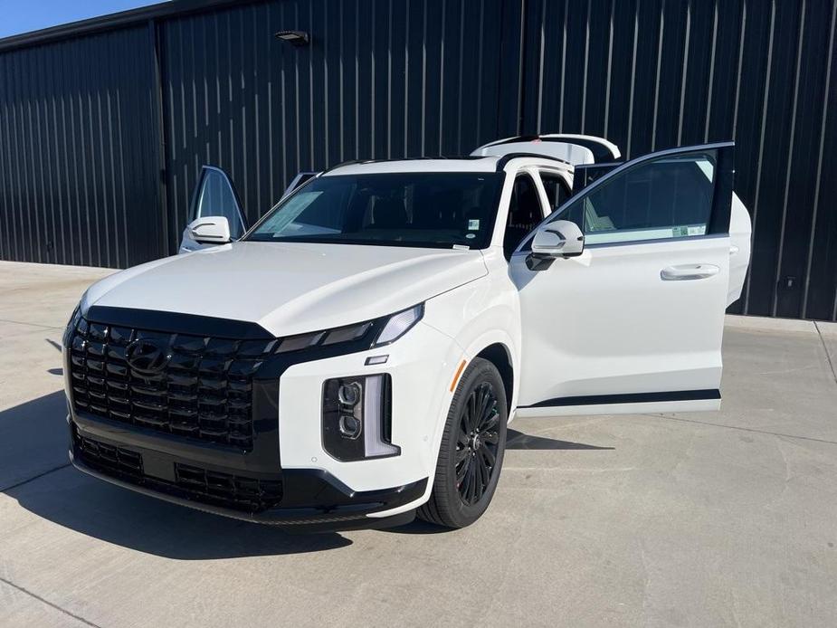 new 2025 Hyundai Palisade car, priced at $53,477