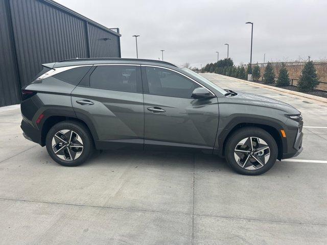 new 2025 Hyundai TUCSON Hybrid car, priced at $33,259