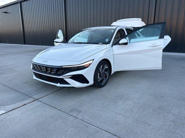 new 2025 Hyundai Elantra car, priced at $27,873