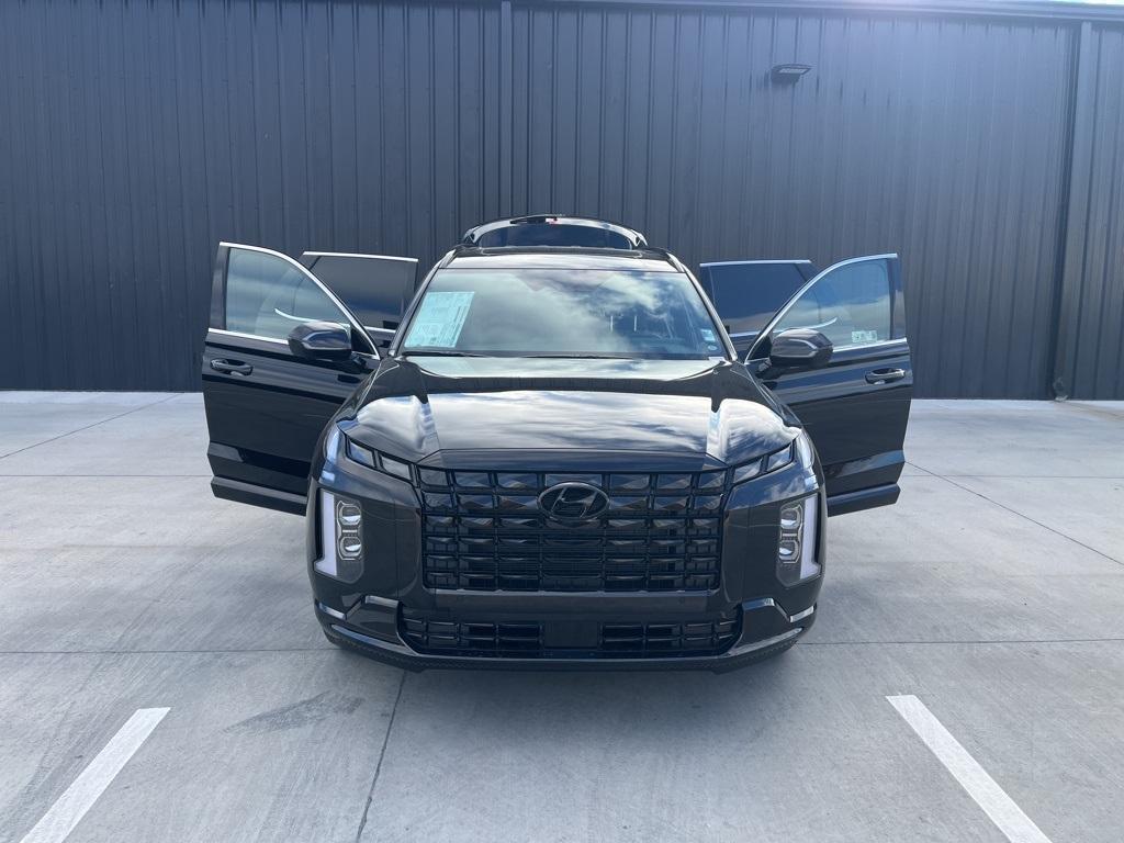 new 2025 Hyundai Palisade car, priced at $54,018