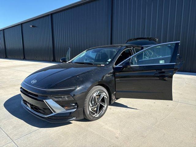 new 2025 Hyundai Sonata car, priced at $30,309