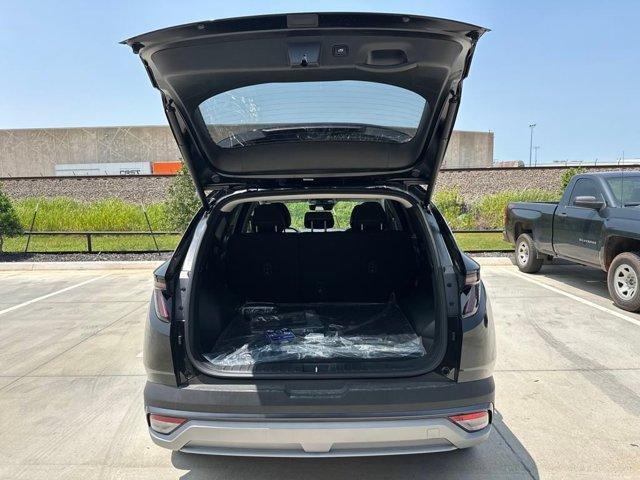 new 2025 Hyundai TUCSON Hybrid car, priced at $31,628