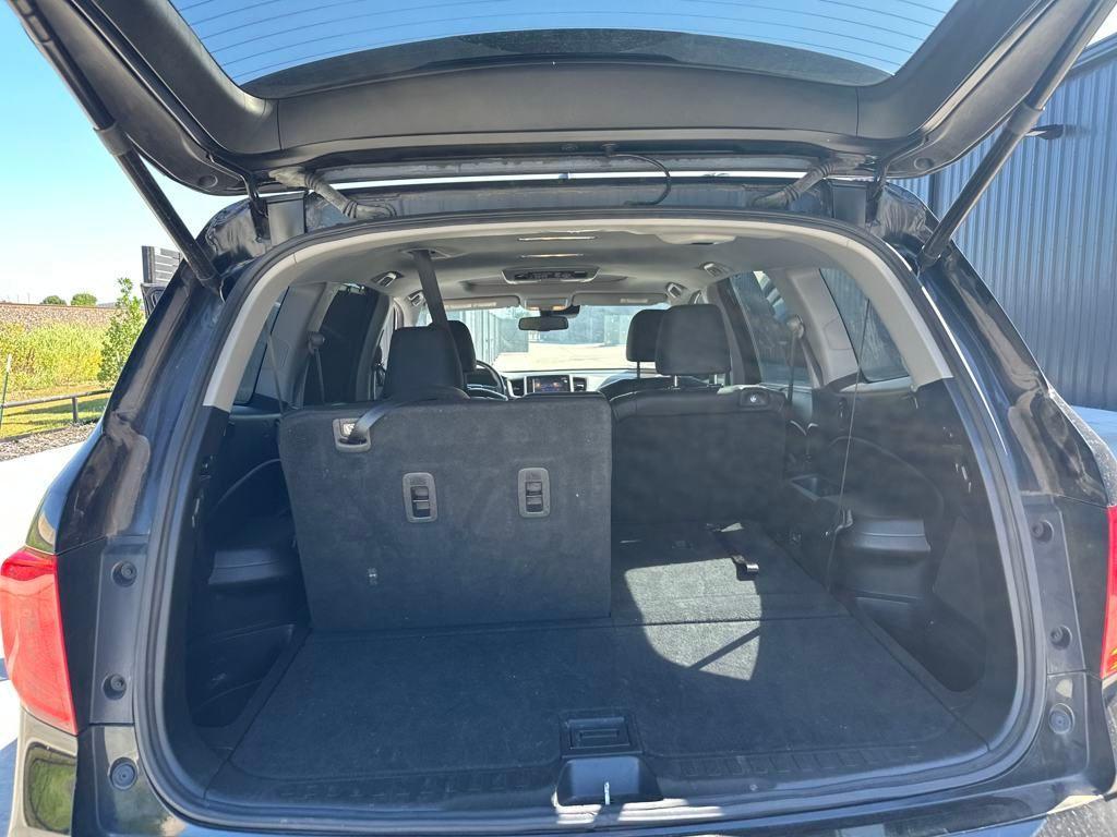 used 2017 Honda Pilot car, priced at $20,255