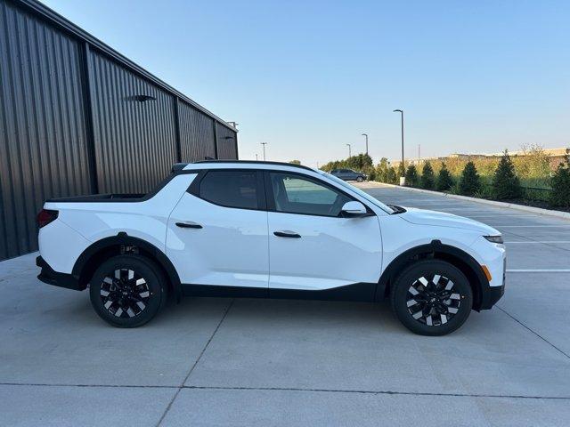 new 2025 Hyundai Santa Cruz car, priced at $30,277