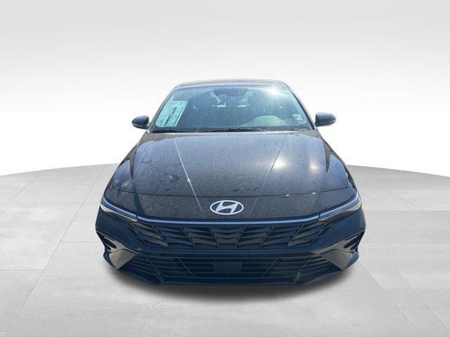 new 2025 Hyundai Elantra car, priced at $19,927