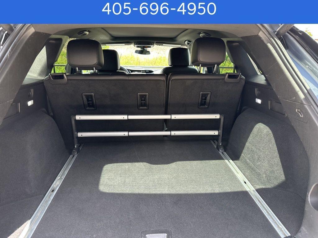 used 2021 Cadillac XT5 car, priced at $24,326