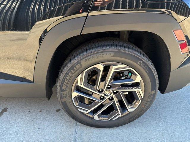 new 2026 Hyundai TUCSON Hybrid car, priced at $38,582