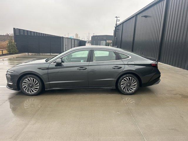 new 2025 Hyundai Sonata Hybrid car, priced at $33,350