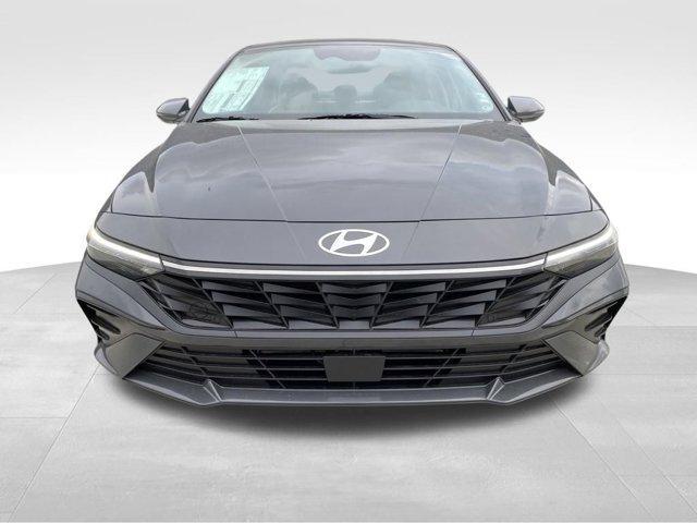 new 2025 Hyundai Elantra car, priced at $19,957