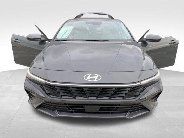 new 2025 Hyundai Elantra car, priced at $19,957
