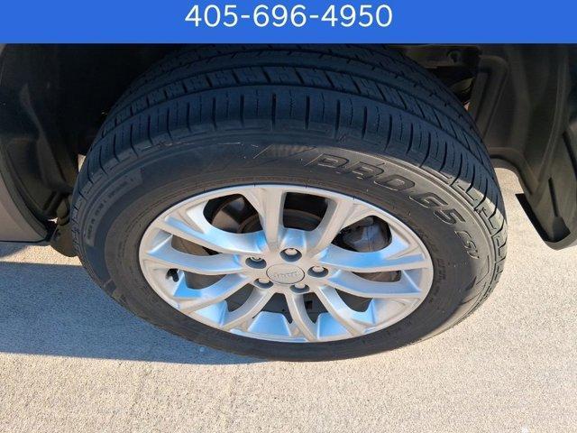 used 2019 Jeep Cherokee car, priced at $14,436