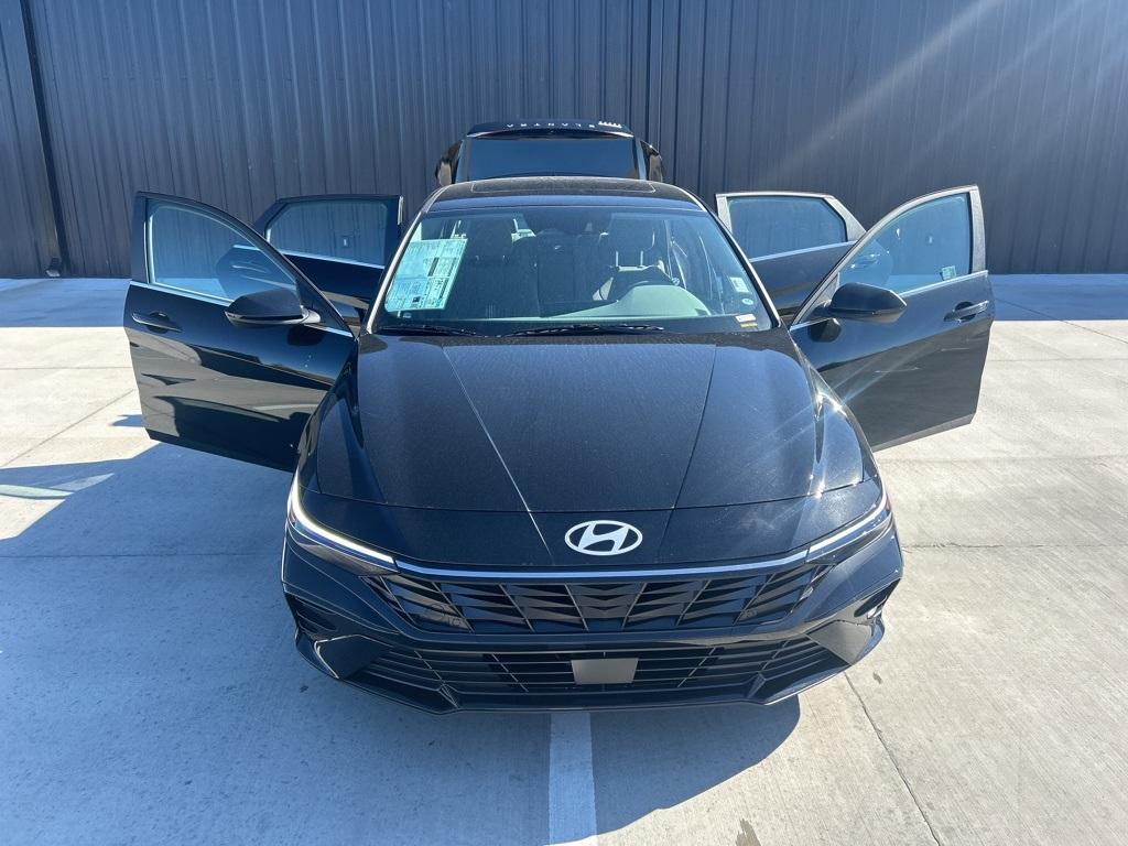 new 2025 Hyundai Elantra car, priced at $26,502